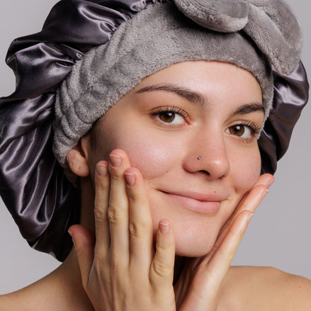 Ensemble bandeau et bracelets de spa en satin - Gris